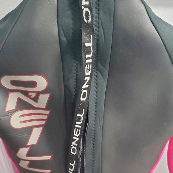(SOLD  on EBay) O'neill Women's REACTOR 3/2mm- Back Zip, Full Wetsuit- Blk&Pink - Picture 9 of 17